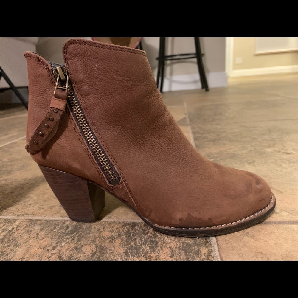 Steve Madden booties size 6 - Picture 4 of 4